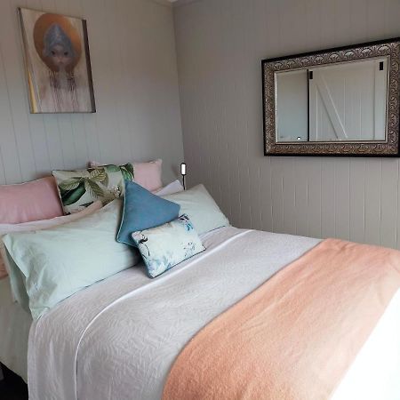Secluded, Private Rural Retreat Mins From Warkworth -"Avondale" Minihouse别墅 外观 照片